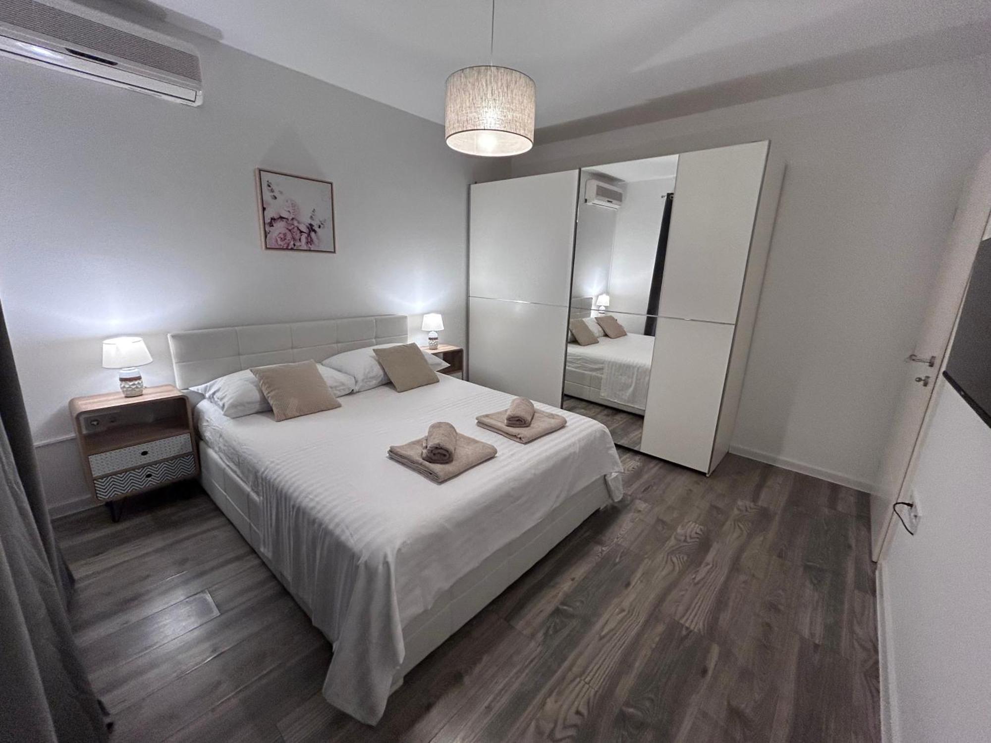 Appartamento Apartman Zen Kaštela Esterno foto