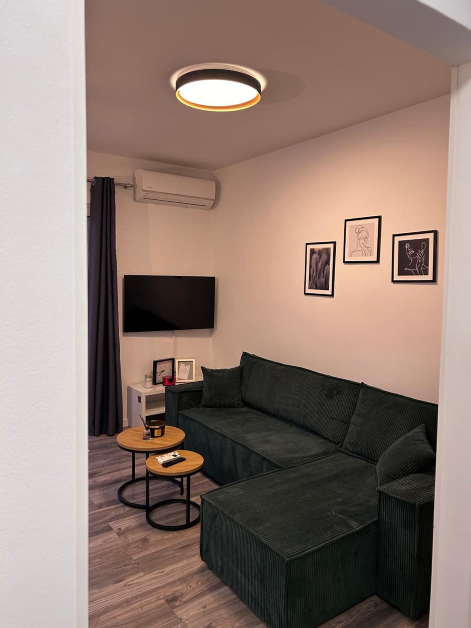 Appartamento Apartman Zen Kaštela Esterno foto